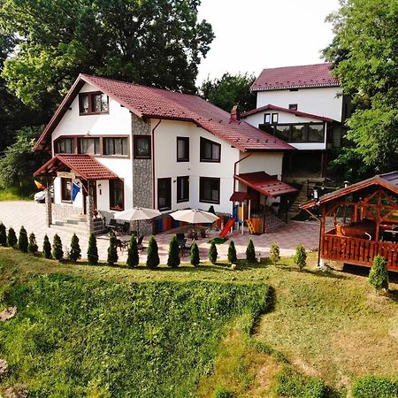 Stejarul Lui Andrei Hotel Izvoarele  Exterior foto