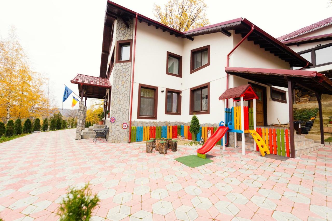 Stejarul Lui Andrei Hotel Izvoarele  Exterior foto