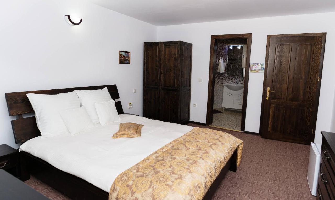 Stejarul Lui Andrei Hotel Izvoarele  Exterior foto