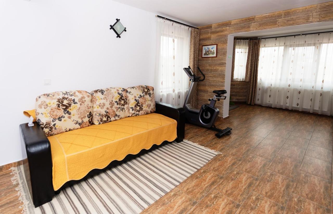 Stejarul Lui Andrei Hotel Izvoarele  Exterior foto