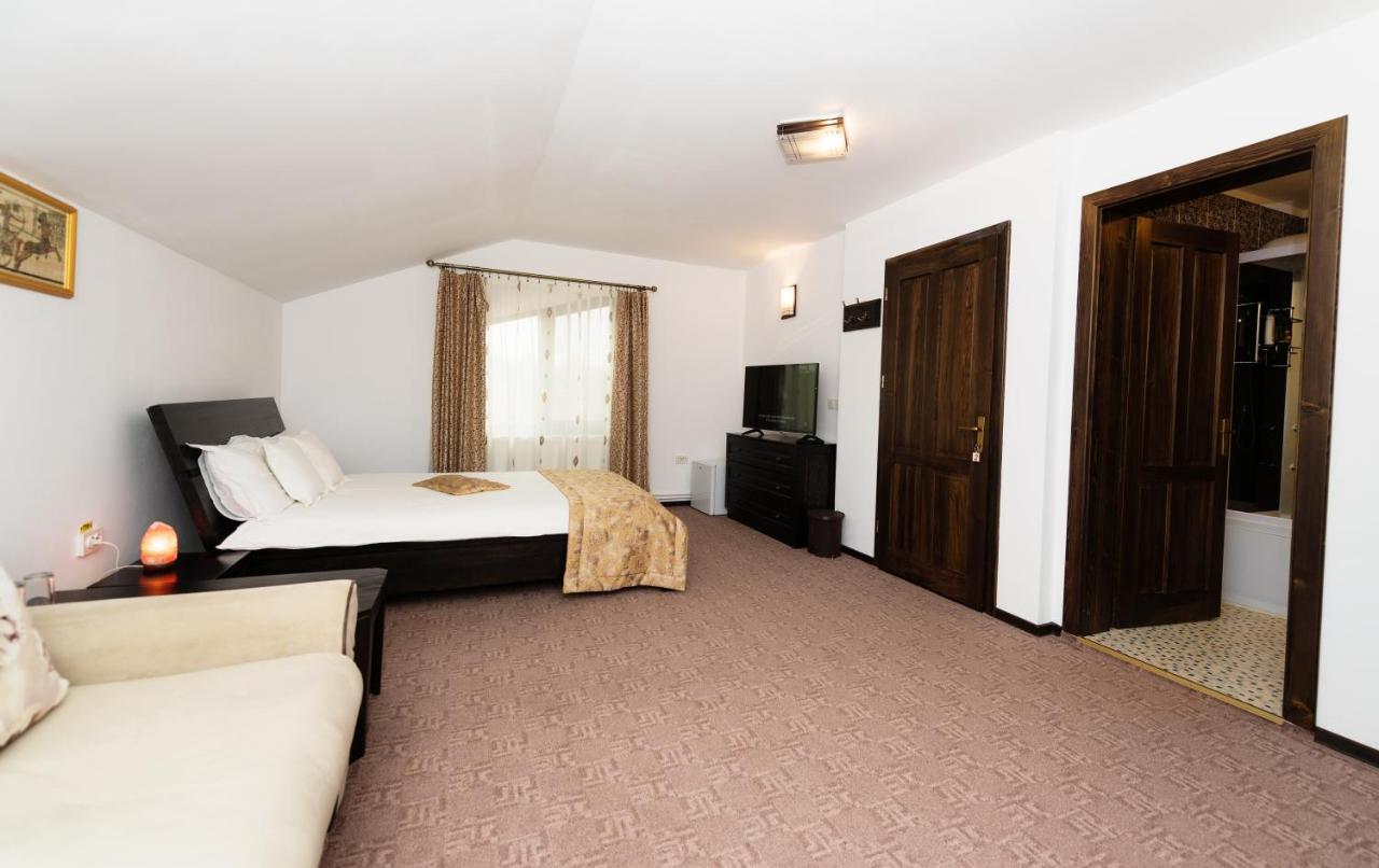 Stejarul Lui Andrei Hotel Izvoarele  Exterior foto
