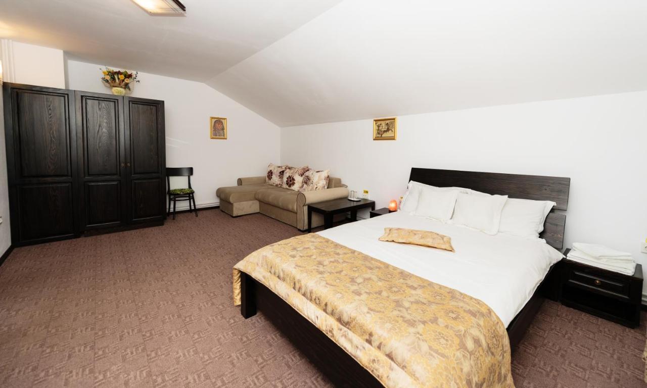 Stejarul Lui Andrei Hotel Izvoarele  Exterior foto