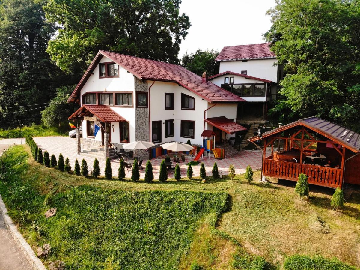 Stejarul Lui Andrei Hotel Izvoarele  Exterior foto